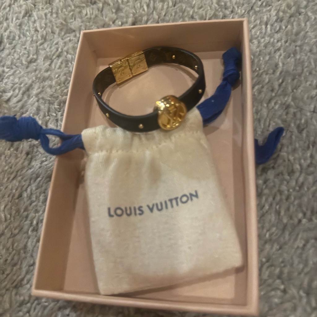Louis Vuitton Black And Gold Watch Bracelet 250$